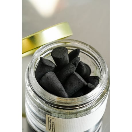 Saint Rita Parlor INCENSE 25 PYRES