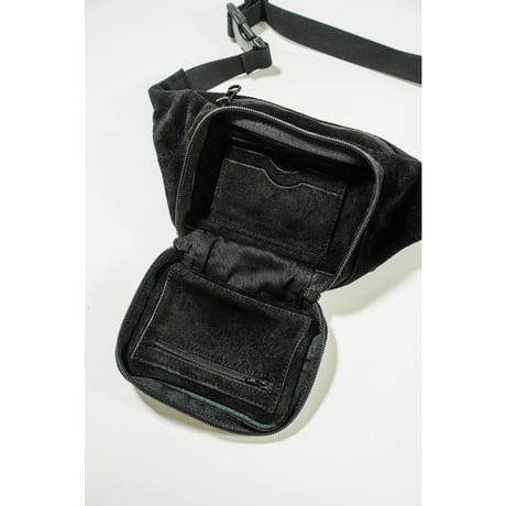 【受注10月納期】 This is a(n)  CF Waist Pack