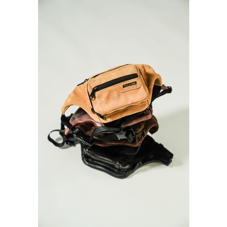 【受注10月納期】 This is a(n)  CF Waist Pack