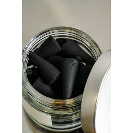 Saint Rita Parlor INCENSE 25 PYRES