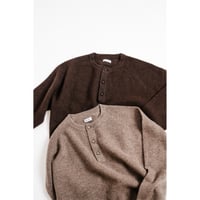 WALENODE "Innocent YAK" Henley-neck sweater