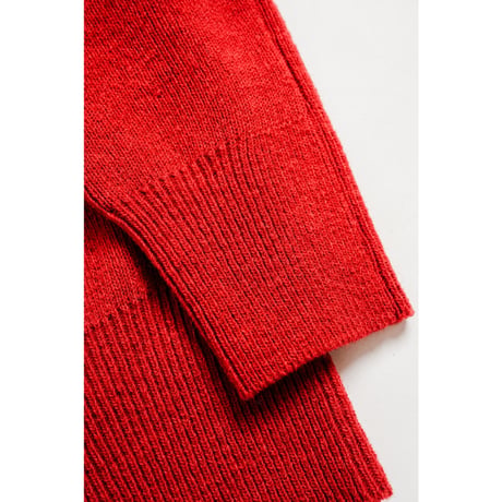 Slopeslow "HARD TWISTED SHETLAND WOOL" CROSS V NECK SWEATER