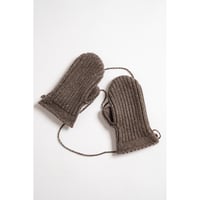 AVIVA JIFEI XUE  Knit Mittens