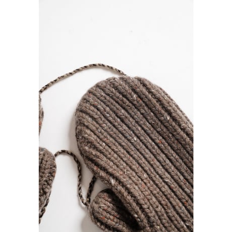AVIVA JIFEI XUE  Knit Mittens