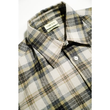 DE BONNE FACTURE ARTIST SHIRT