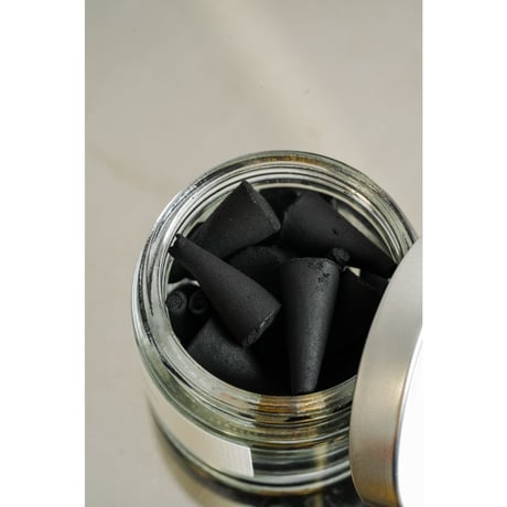 Saint Rita Parlor INCENSE 25 PYRES