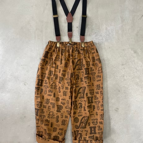 Alphabetic print Suspender Pants