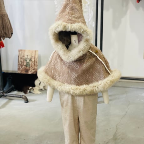 Snow Jaquard Hooded Cape