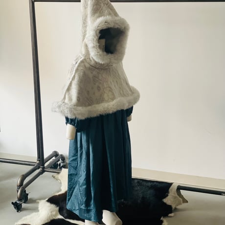 Snow Jaquard Hooded Cape