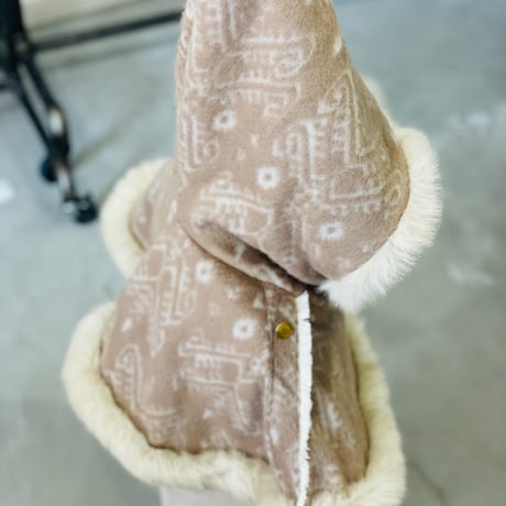 Snow Jaquard Hooded Cape