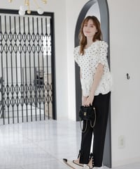 万能美脚パンツ