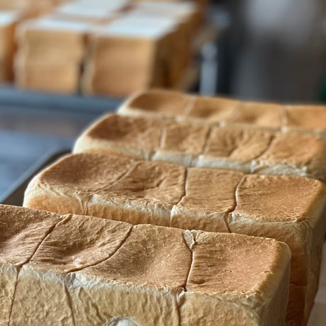 Pullman bread   高級国産小麦の食パン １斤