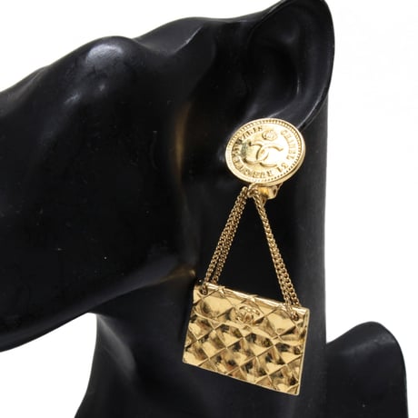 CHANEL Medal & Bag Motif Dangle Clip-on Earrings Gold-toned 2 5 #75756