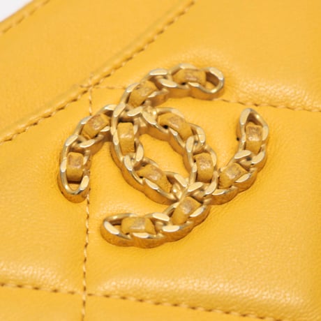 CHANEL 19 Coin & Card Holder Quilted Lambskin Yellow #76816