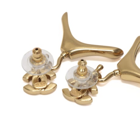 CHANEL CC Logo Hanger Motif Pierced Earrings Gold-toned 02P #75976