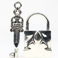 Chrome Hearts Padlock ＆ Double Dagger Key Charm #104791