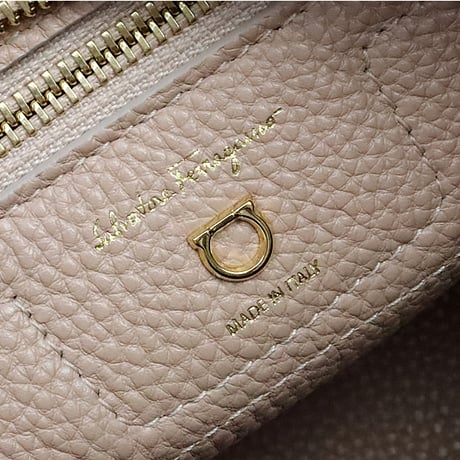 Salvatore Ferragamo Amy Handbag Leather Pink Beige #19741