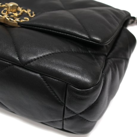 CHANEL 19 Flap Handbag Quilted Shiny Lambskin Black ＃76805