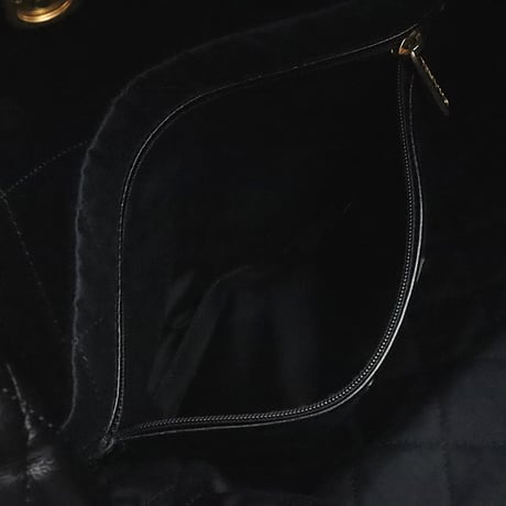 CHANEL 22 Small Handbag Quilted Shiny Calfskin Black #19791