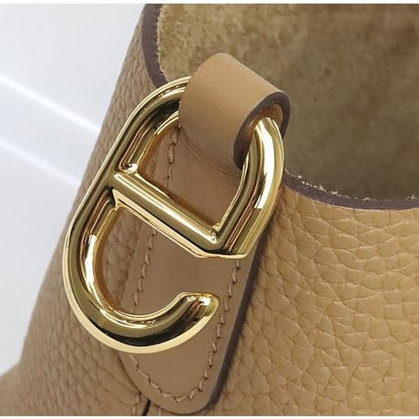 HERMES In the loop 18 Handbag Taurillon Clemence Leather Biscuit #19944