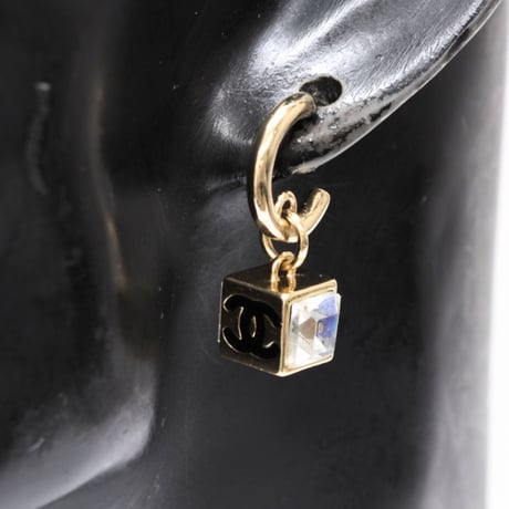 CHANEL CC Logo Cube Dangle Pierced Earrings Crystal Gold-toned A23C #76167