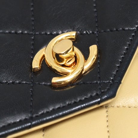CHANEL Envelope Flap Bag Quilted Lambskin Bicolor Beige Black ＃75664