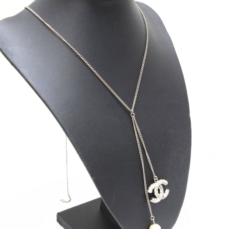 CHANEL CC Logo Pendant Necklace Faux Pearl Crystal Silver-toned B14A #76298