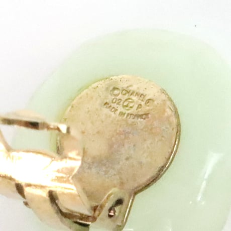 CHANEL CC Logo Camellia Clip-on Earrings Gold-toned Rasin 02P #19975
