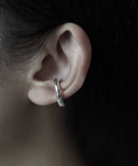 Ice earcuff