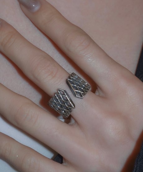 Lattice ring