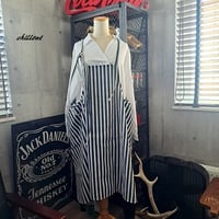 【背中がかわいい】マキシ：エプロンドレス：リネン：ネイビーストライプ【1092】