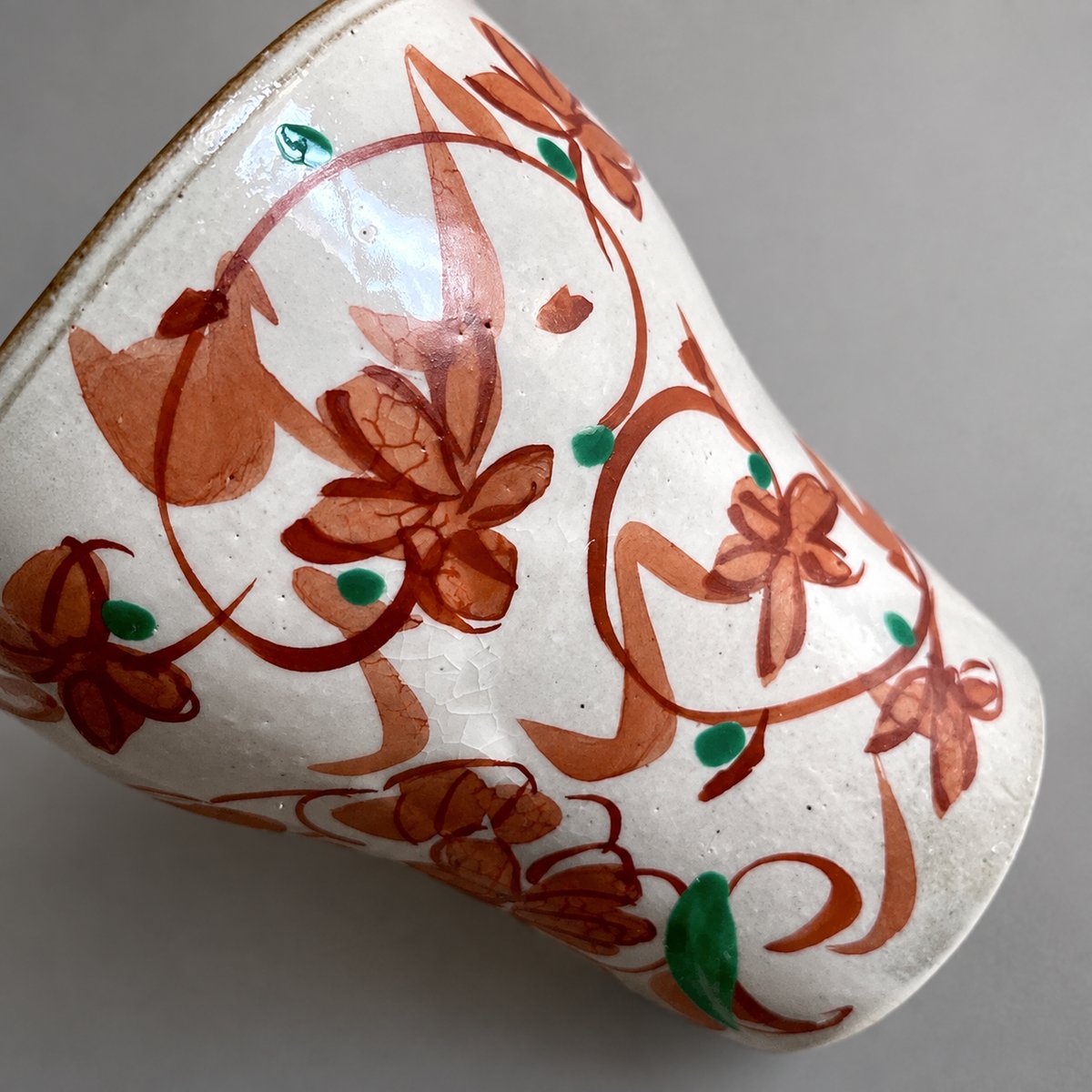 🔶SALE🔶岐阜 秀峰窯中垣連次 粉引赤絵牡丹唐草マグ | MatsuBokkuri