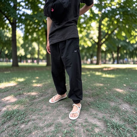 EF NYLON JOGGERS
