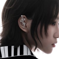 Ebony & Ivory　ピアノキーイヤーラップピアス