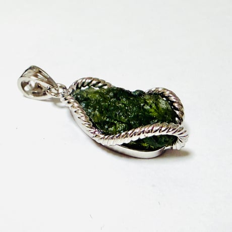 【チャリティ品】モルダバイトペンダントトップ