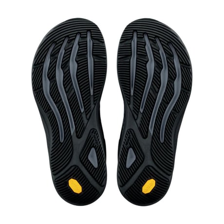 ALTRA アルトラ / TORIN 9 トーリン 9 ウィメンズ《BLACK/BLACK/CASTLEROCK》