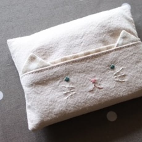 R4 / ねこポケットティッシュカバー①ベージュ・②イエロー