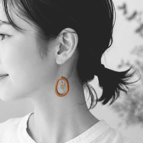 hamu's　木の縁　ピアス