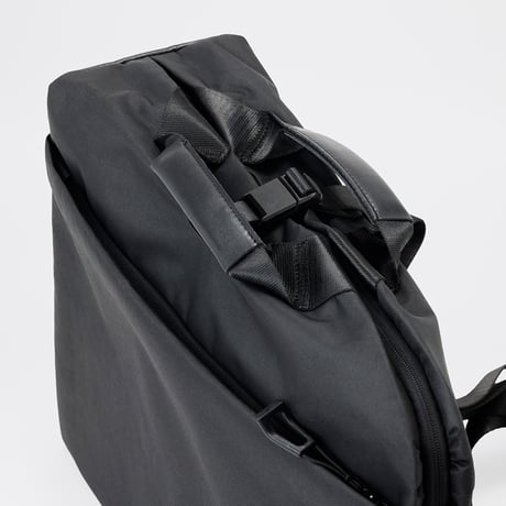 uF director's bag ミディアム *ニュートープ