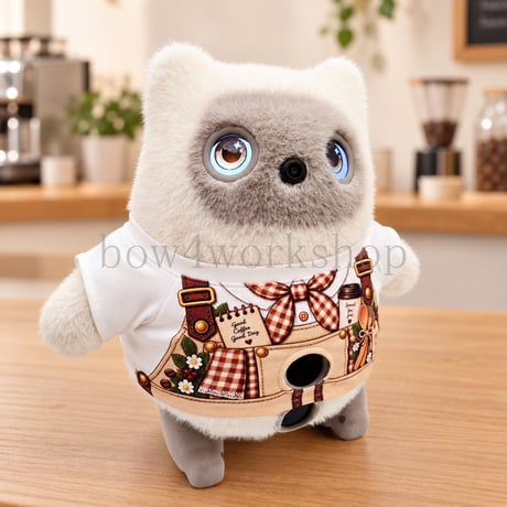 KATAフレンズの服　☕ 森のカフェ エプロン風プリントTシャツ 🌿