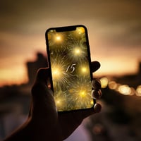 【金色の開運ゴールデン花火＋数字15】🎆願いと豊かさを夜空いっぱいに咲かせる✨金運を彩るゴールドの開運待ち受け