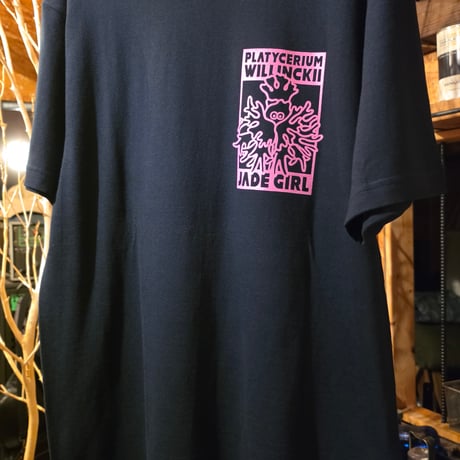 JADE GIRL Graphic T-Shirt - Black / Pink