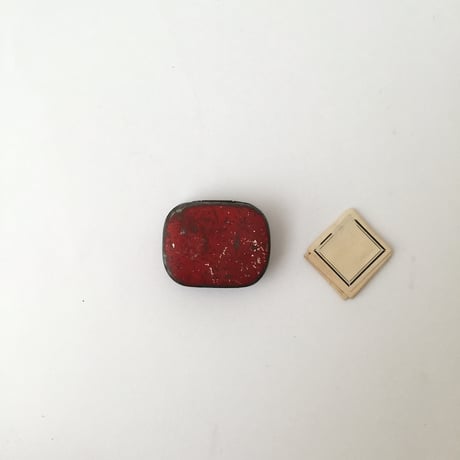 small tin  / アンティーク小さなティン
