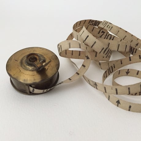 measure tape /  アンティーク巻き尺 手巻き メジャーテープ
