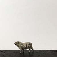 lead figure / アンティーク鉄の羊の置きもの