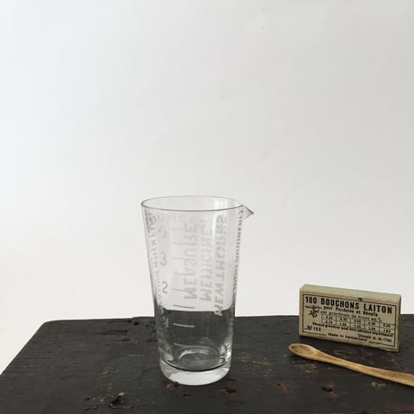 measure glass / アンティーク目盛り付きメジャーグラス