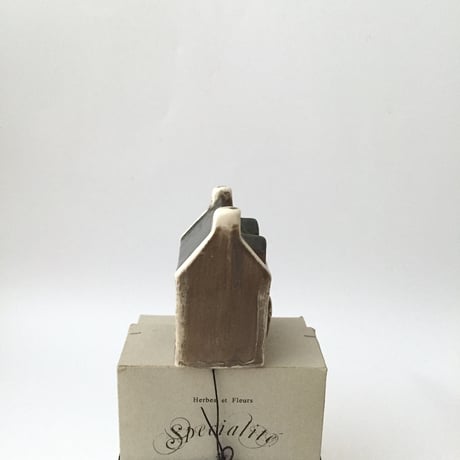 house objet / アンティーク陶器のハウス