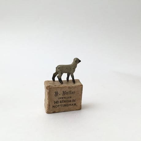 sheep lead figure / アンティークの鉄の子羊