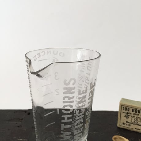 measure glass / アンティーク目盛り付きメジャーグラス