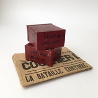 red tin / アンティークイギリスティンレッド缶